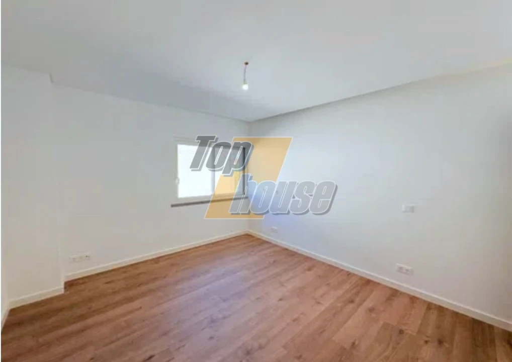 Moradia T5 para Venda em Almada, Cova da Piedade, Pragal e Cacilhas Foto 17