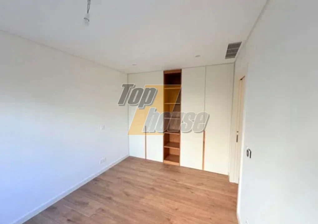 Moradia T5 para Venda em Almada, Cova da Piedade, Pragal e Cacilhas Foto 19