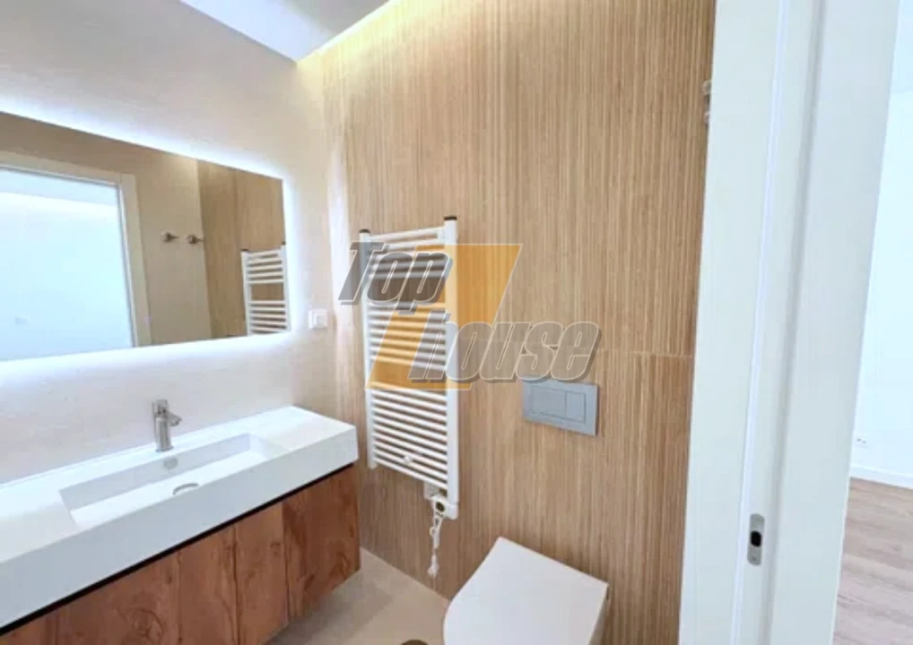 Moradia T5 para Venda em Almada, Cova da Piedade, Pragal e Cacilhas Foto 29