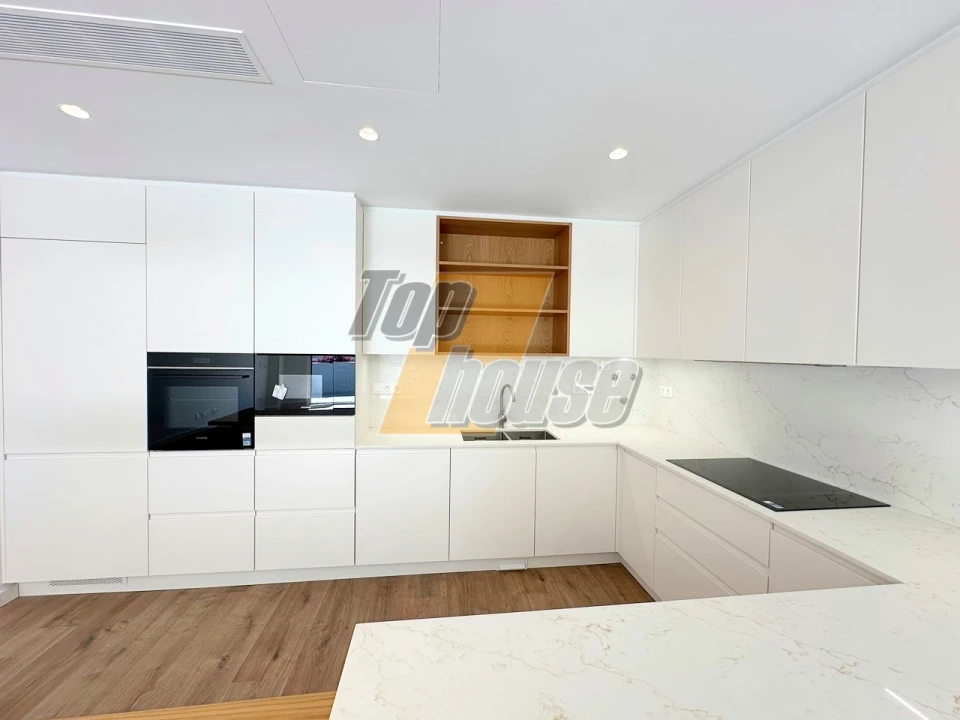 Moradia T5 para Venda em Almada, Cova da Piedade, Pragal e Cacilhas Foto 8