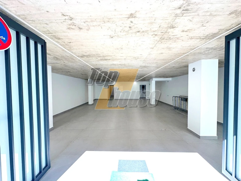 Moradia T5 para Venda em Almada, Cova da Piedade, Pragal e Cacilhas Foto 39