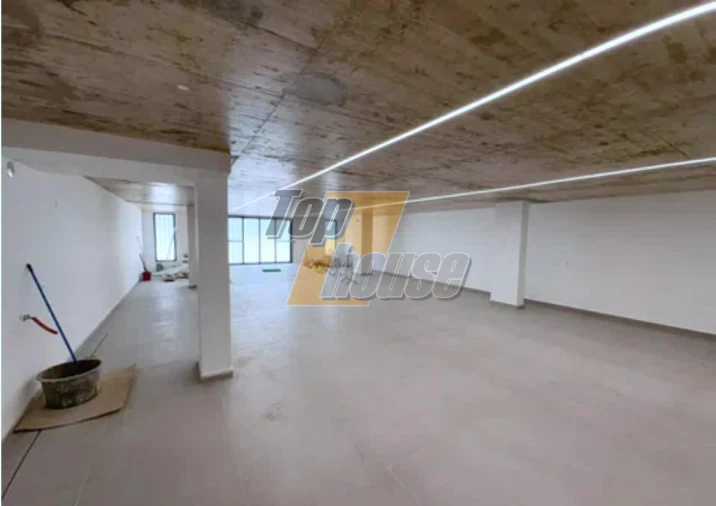 Moradia T5 para Venda em Almada, Cova da Piedade, Pragal e Cacilhas Foto 8