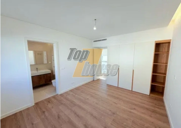 Moradia T5 para Venda em Almada, Cova da Piedade, Pragal e Cacilhas Foto 16