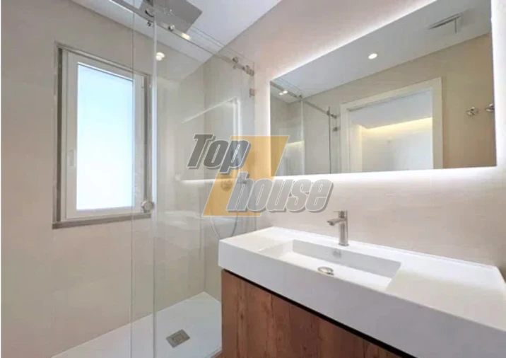 Moradia T5 para Venda em Almada, Cova da Piedade, Pragal e Cacilhas Foto 27