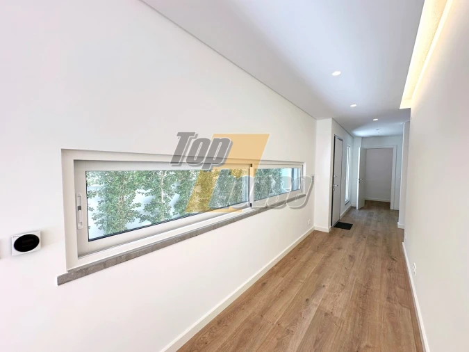 Moradia T5 para Venda em Almada, Cova da Piedade, Pragal e Cacilhas Foto 16