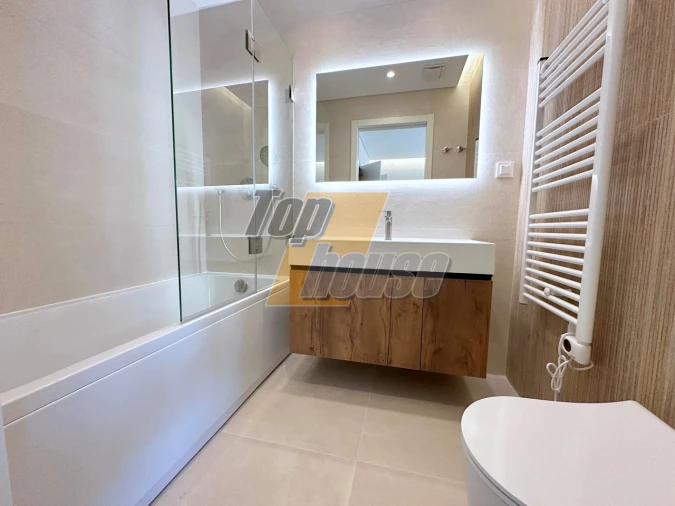 Moradia T5 para Venda em Almada, Cova da Piedade, Pragal e Cacilhas Foto 24