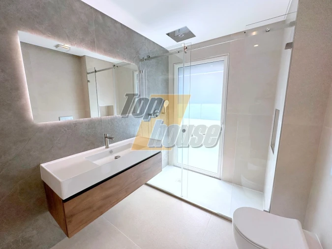 Moradia T5 para Venda em Almada, Cova da Piedade, Pragal e Cacilhas Foto 29