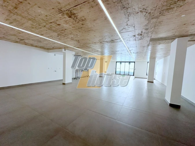 Moradia T5 para Venda em Almada, Cova da Piedade, Pragal e Cacilhas Foto 36