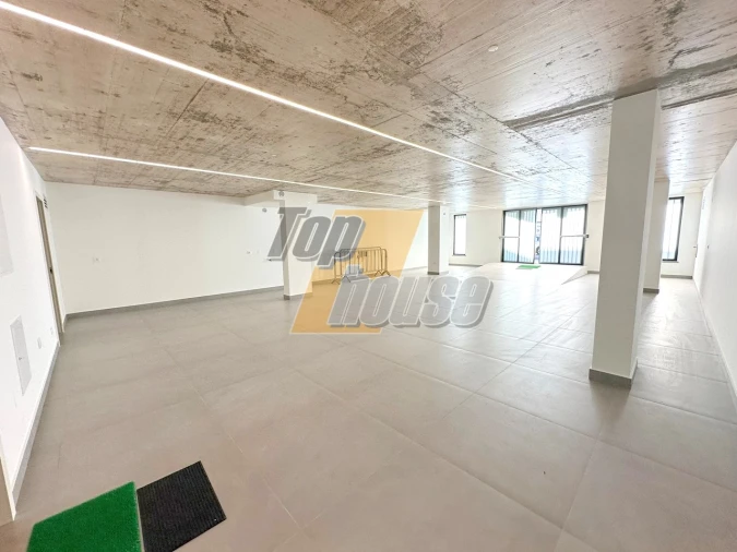 Moradia T5 para Venda em Almada, Cova da Piedade, Pragal e Cacilhas Foto 37