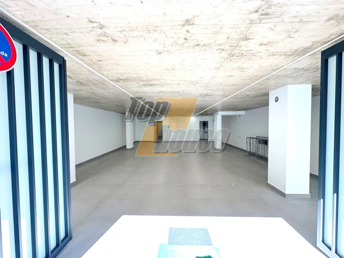 Moradia T5 para Venda em Almada, Cova da Piedade, Pragal e Cacilhas Foto 39