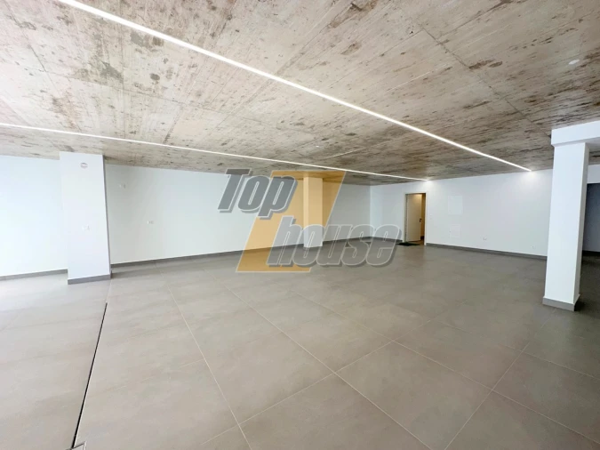 Moradia T5 para Venda em Almada, Cova da Piedade, Pragal e Cacilhas Foto 43