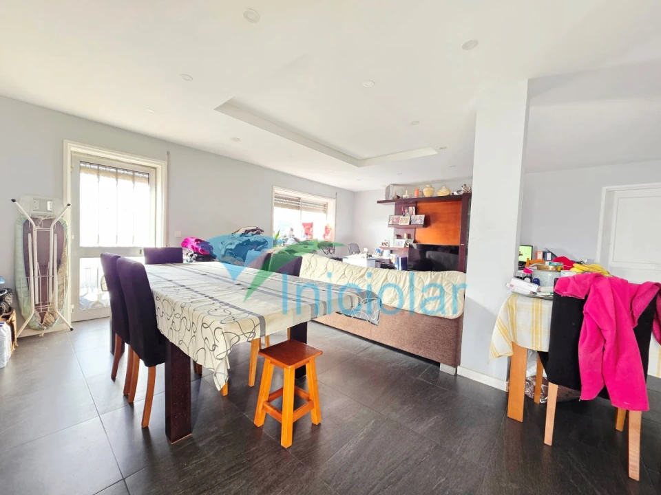 Moradia T3 para Venda em Fânzeres e São Pedro da Cova Foto 7