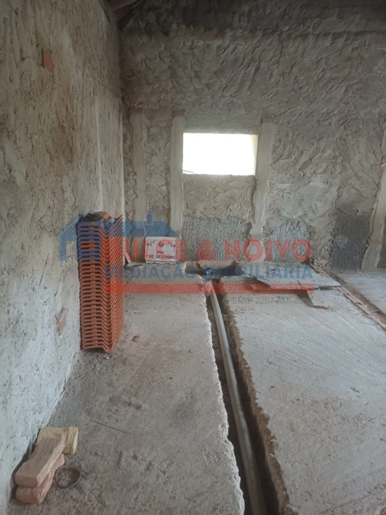 Moradia T2 para Venda em Vermelha Foto 8