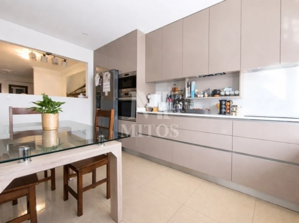 Moradia T4 para Venda em Barroselas e Carvoeiro Foto 1