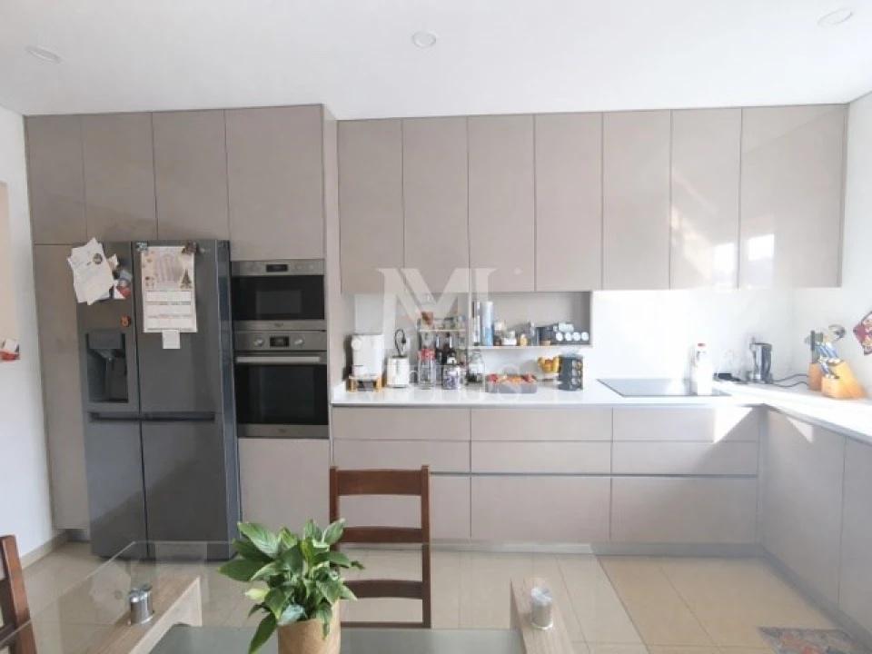 Moradia T4 para Venda em Barroselas e Carvoeiro Foto 3