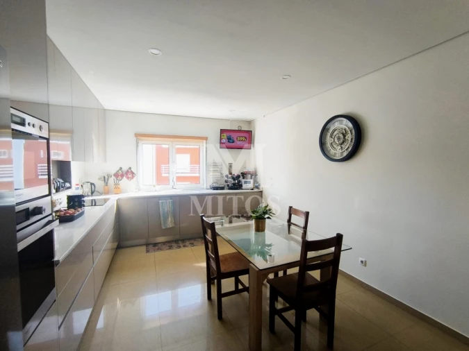 Moradia T4 para Venda em Barroselas e Carvoeiro Foto 5