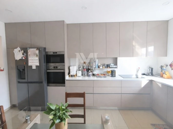 Moradia T4 para Venda em Barroselas e Carvoeiro Foto 3