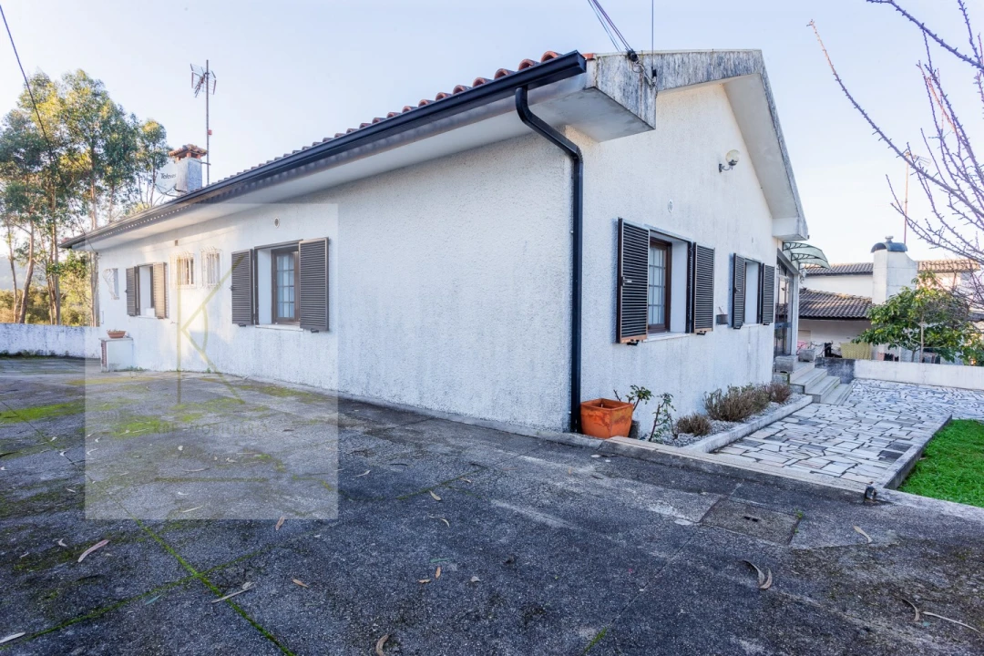 Moradia T4 para Venda em Mazarefes e Vila Fria Foto 23