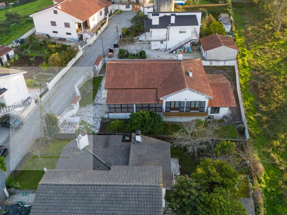 Moradia T4 para Venda em Mazarefes e Vila Fria Foto 32