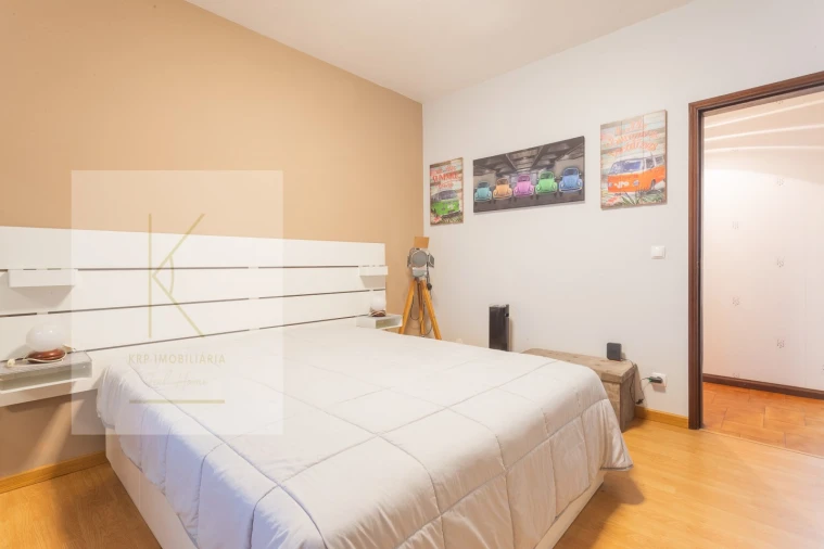 Moradia T4 para Venda em Mazarefes e Vila Fria Foto 11