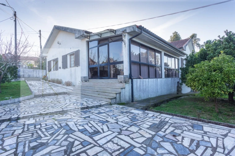 Moradia T4 para Venda em Mazarefes e Vila Fria Foto 21