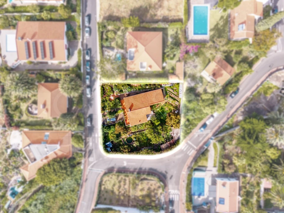 Moradia T3 para Venda em Caniço Foto 31