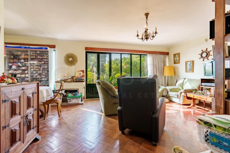 Moradia T3 para Venda em Caniço Foto 10