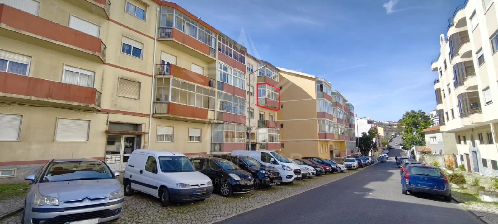 Apartamento T2 para Venda em Rio de Mouro Foto 27