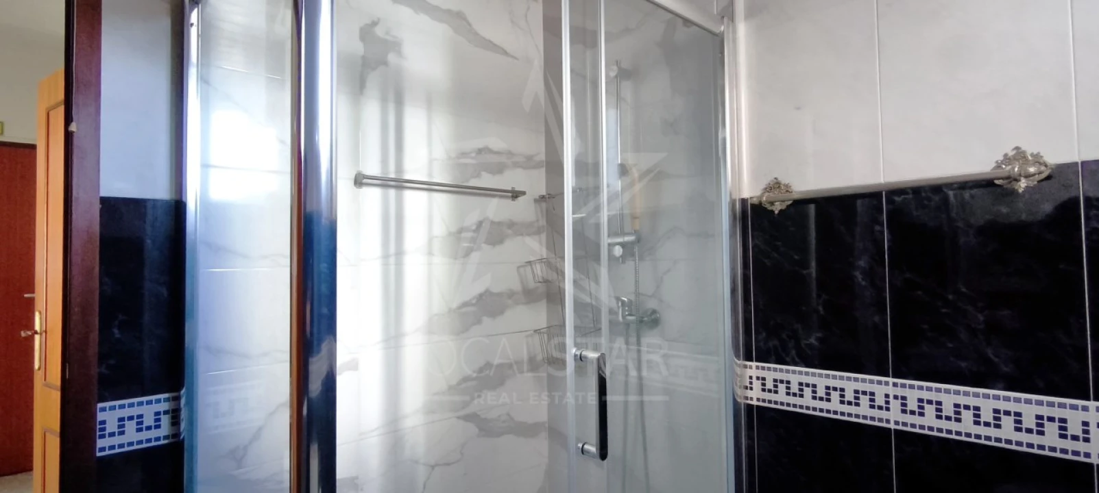Apartamento T2 para Venda em Rio de Mouro Foto 18