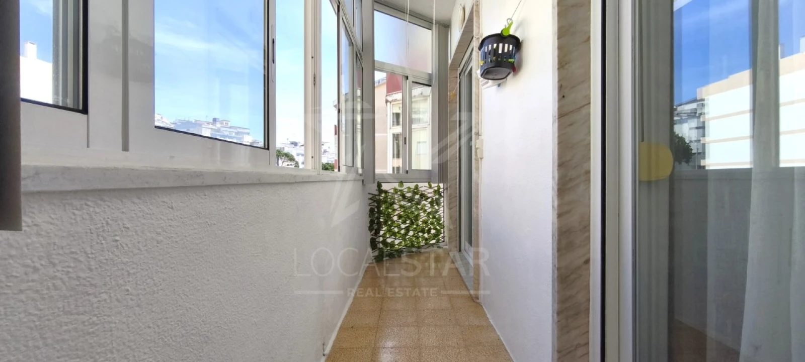Apartamento T2 para Venda em Rio de Mouro Foto 22