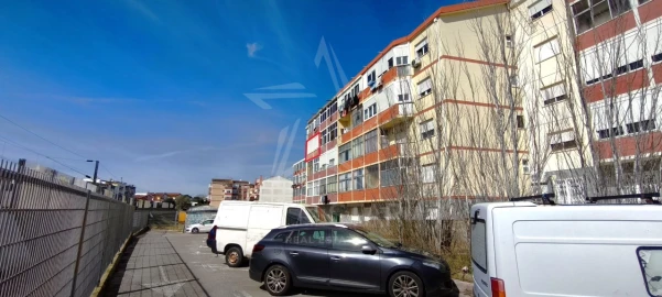 Apartamento T2 para Venda em Rio de Mouro