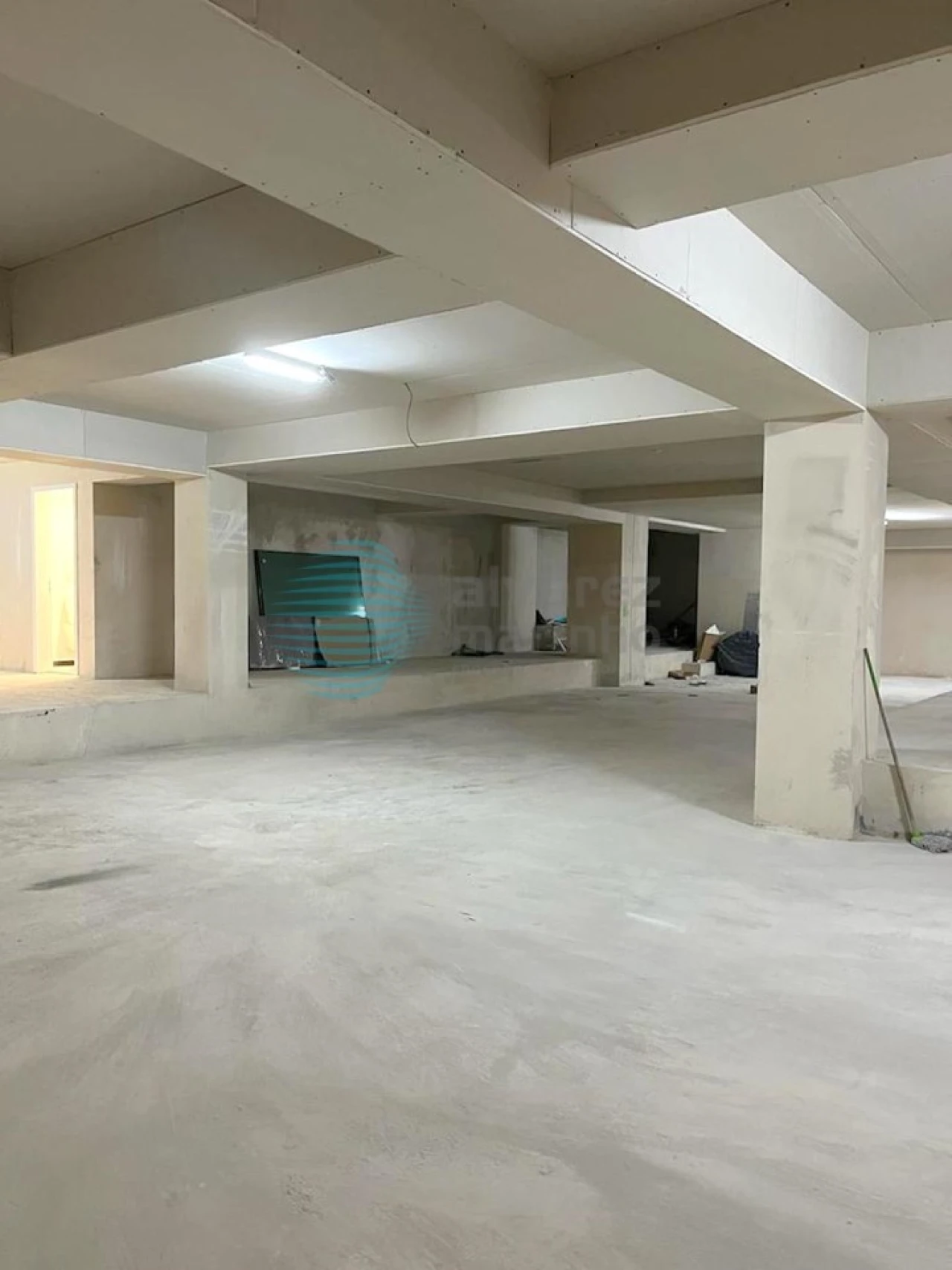 Loja para Arrendamento em Avenidas Novas Foto 5