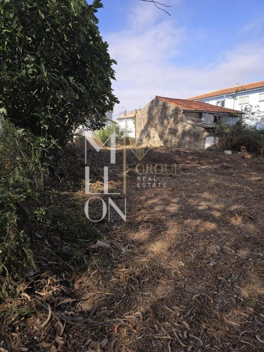 Moradia T2 para Venda em Canelas Foto 1