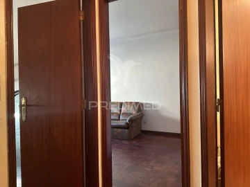 Apartamento T2 para Venda em Romeira e Várzea