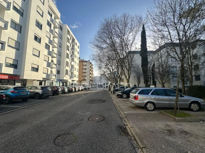 Apartamento T2 para Venda em Romeira e Várzea Foto 2