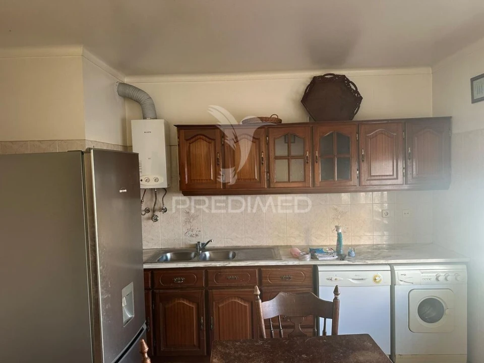 Apartamento T2 para Venda em Romeira e Várzea Foto 3