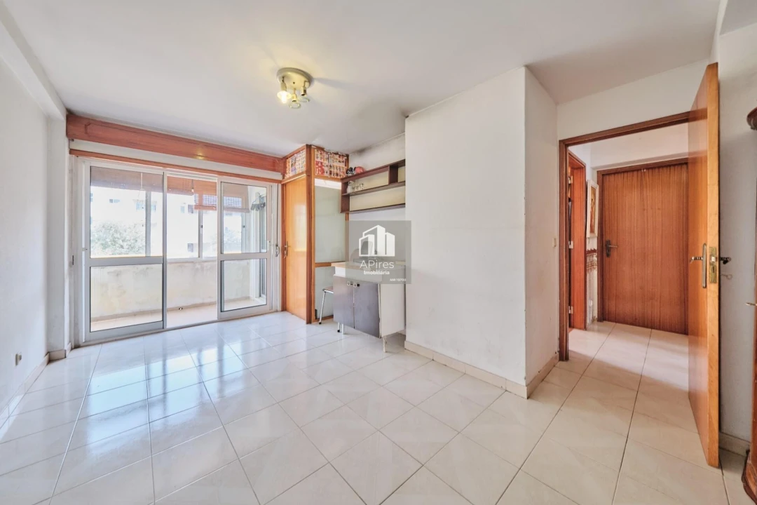 Apartamento T2 para Venda em Costa da Caparica Foto 11