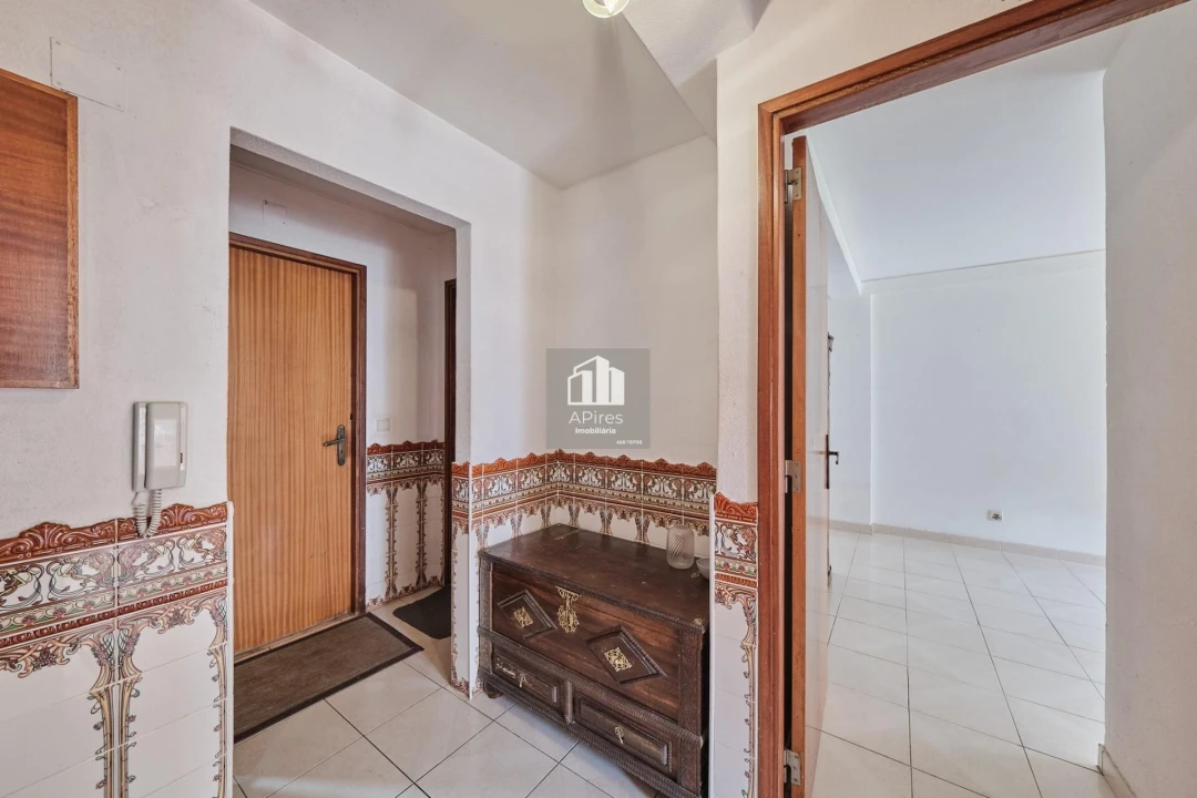 Apartamento T2 para Venda em Costa da Caparica Foto 8