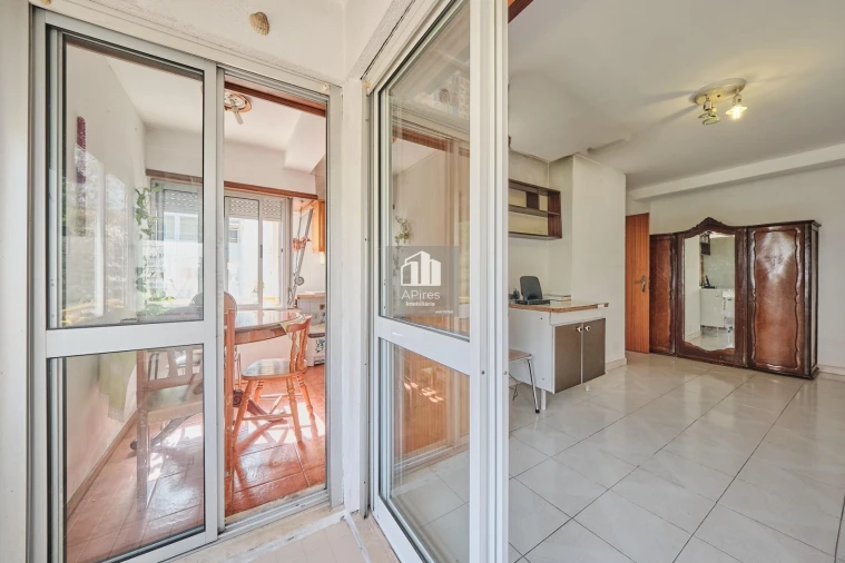 Apartamento T2 para Venda em Costa da Caparica Foto 13