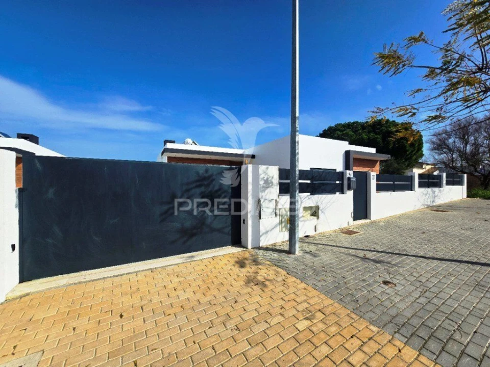 Moradia T3 para Venda em Azeitão (São Lourenço e São Simão) Foto 5