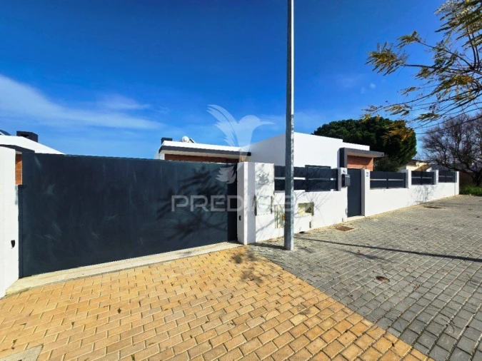 Moradia T3 para Venda em Azeitão (São Lourenço e São Simão) Foto 5