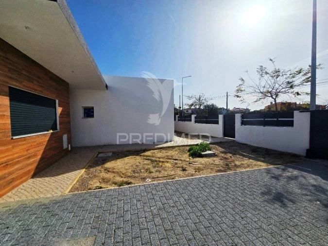 Moradia T3 para Venda em Azeitão (São Lourenço e São Simão) Foto 2