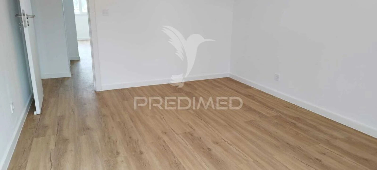 Apartamento T2 para Venda em Camarate, Unhos e Apelação Foto 15