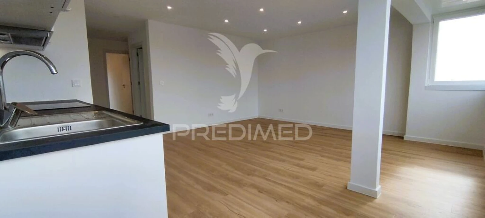 Apartamento T2 para Venda em Camarate, Unhos e Apelação Foto 2