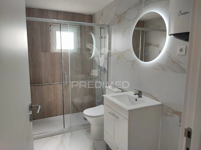 Apartamento T2 para Venda em Camarate, Unhos e Apelação Foto 10