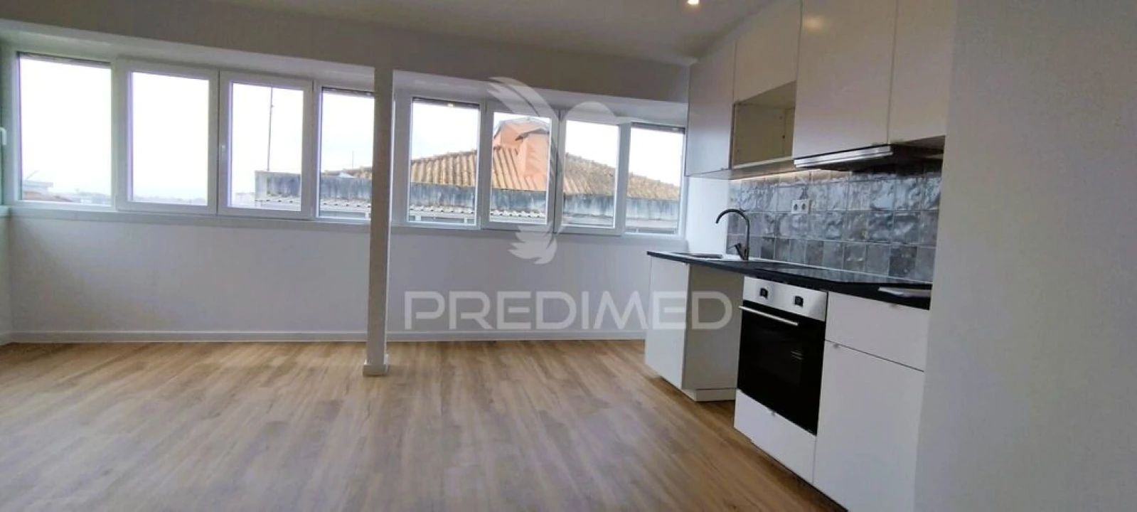 Apartamento T2 para Venda em Camarate, Unhos e Apelação Foto 4