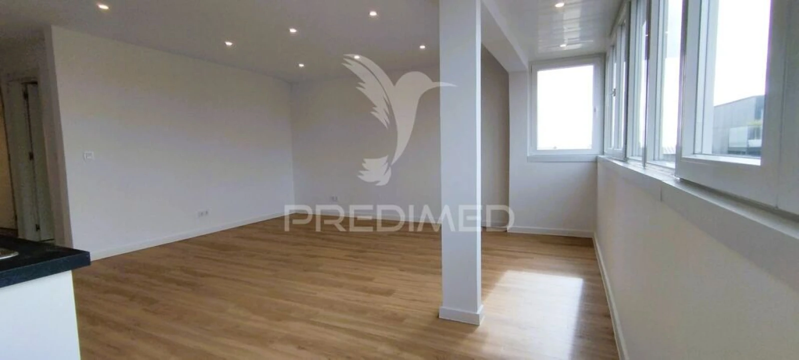 Apartamento T2 para Venda em Camarate, Unhos e Apelação Foto 3