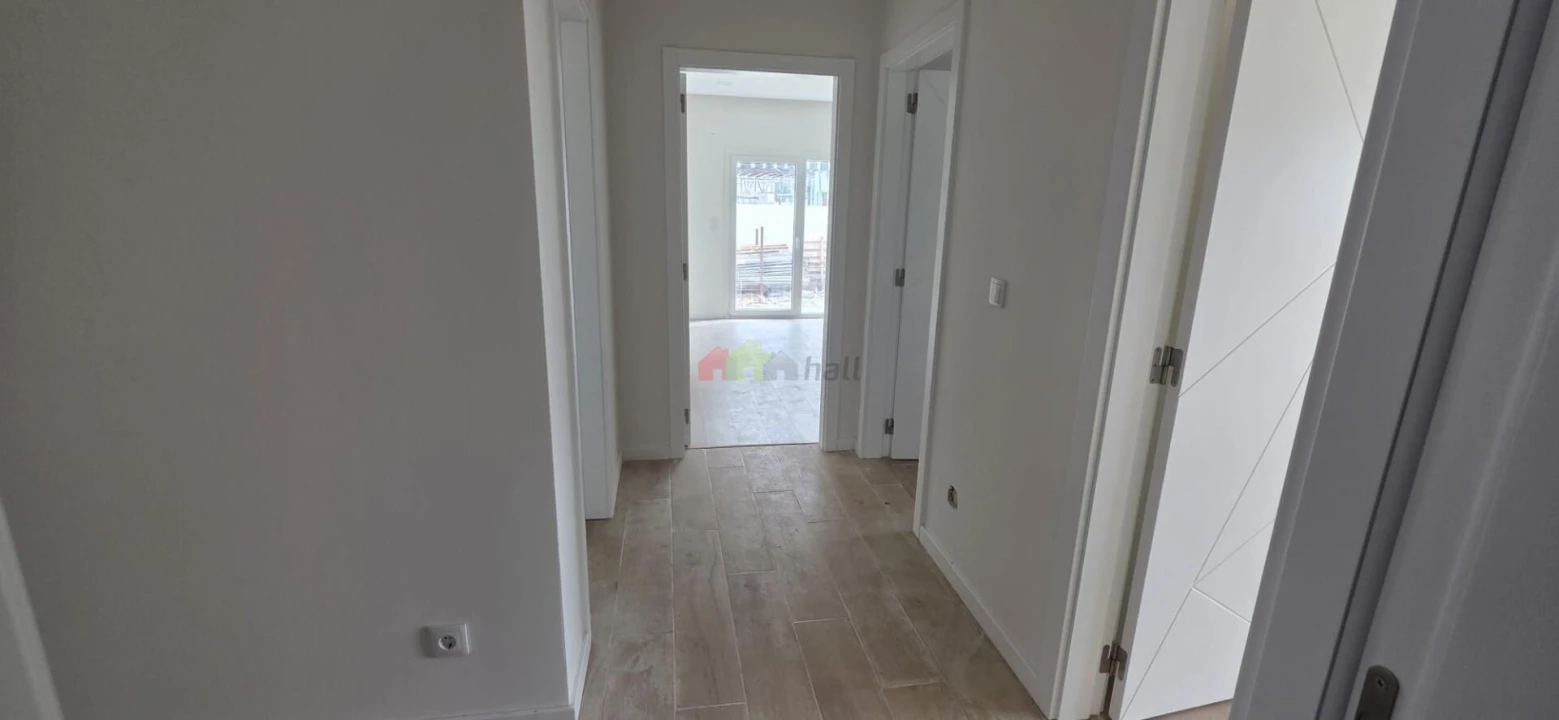 Moradia T4 para Venda em Quinta do Anjo Foto 11