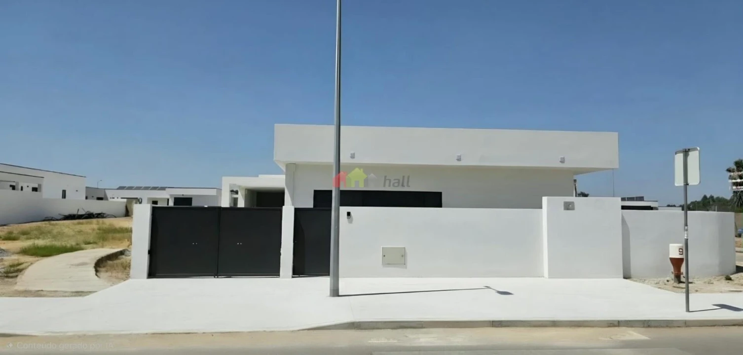 Moradia T4 para Venda em Quinta do Anjo Foto 2