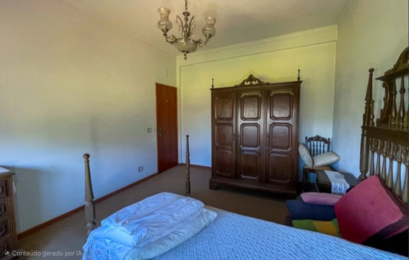 Moradia T4 para Venda em Eiras e São Paulo de Frades Foto 15